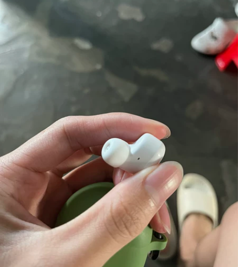 Redmi Buds4，95新几乎没有划痕...