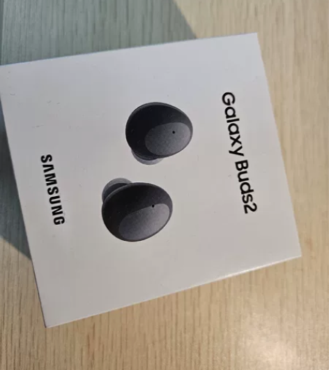 出三星Galaxy Buds2,全新未拆封...