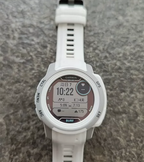 佳明 Instinct2S太阳能浪潮版 特...