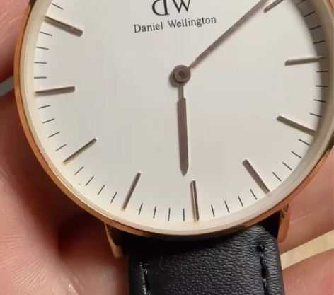 瑞士DW手表石英表男款！走时正常！表头约3...