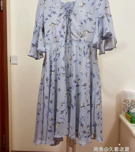 连衣裙 拉夏贝尔连衣裙 上身超级好看 s码...