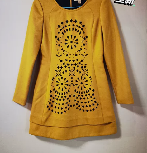 拉夏贝尔秋冬毛呢裙，长袖，姜黄深蓝撞色，最...