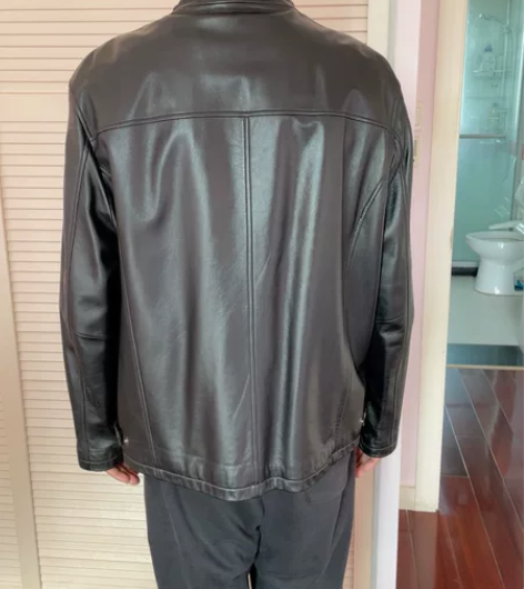 啄木鸟品牌，男士皮夹克，皮质柔软细腻，性价...