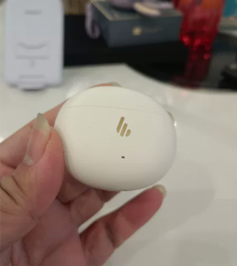 漫步者z1真无线蓝牙耳机左耳右耳充电盒充电...