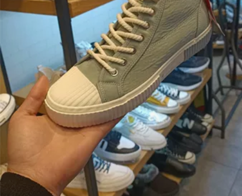 人本帆布鞋  39-44码  全场39元一...