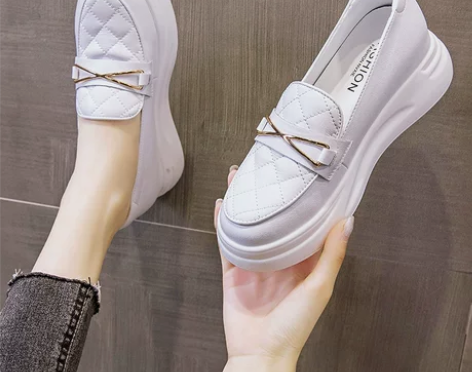 小白鞋女2021春秋小个子厚底内增高一脚蹬...