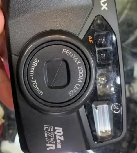 宾得，买来没有用过，是胶卷相机，只有单机4...