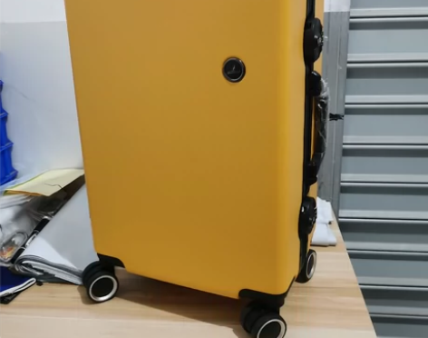 全新，正品丹尼袋鼠登机箱20寸万向轮铝框箱...