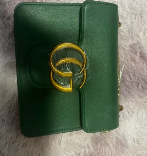 双G小背包 全新没拆封 无色差实拍 感兴趣...