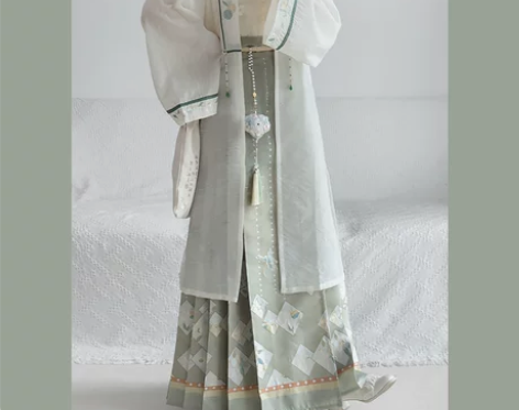 云藏月绣青栀白茶明制马面裙子日常通勤改良汉...