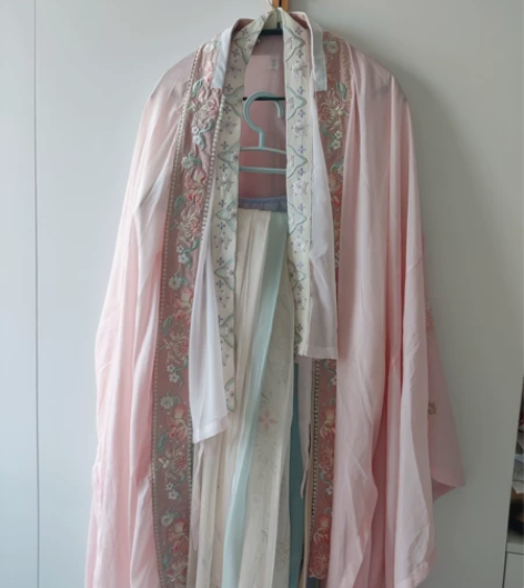 南橘汉服全新四件套s码 （放量大，建议m码...