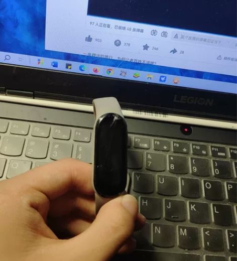 小米手环6  碎屏 感兴趣的话点“我想要”...