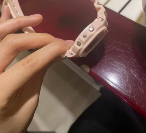 二手正港手表美乐蒂联名款 八成新还包邮，带...