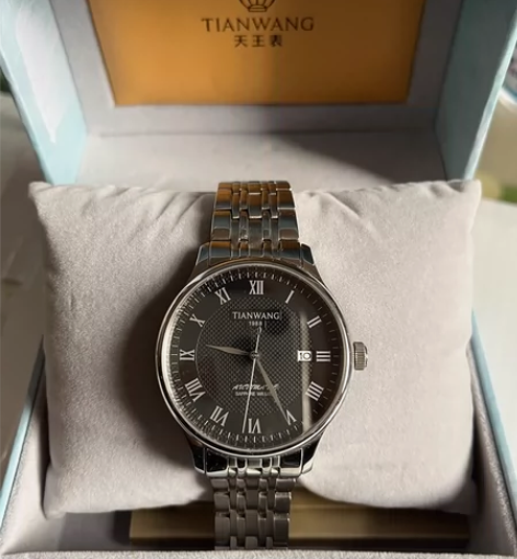 出售一枚天王手表，有意者可私聊我[超便宜]...