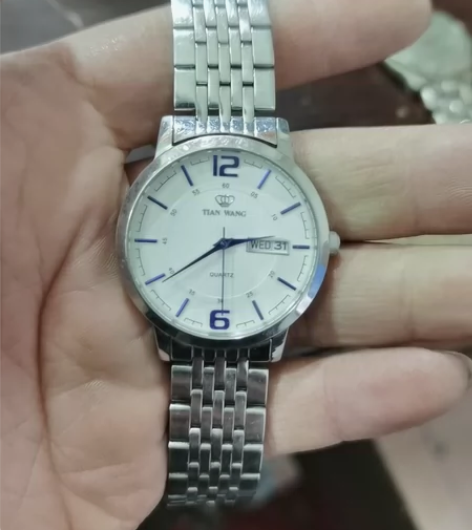 石英表，走时，进口机芯 感兴趣的话点“我想...