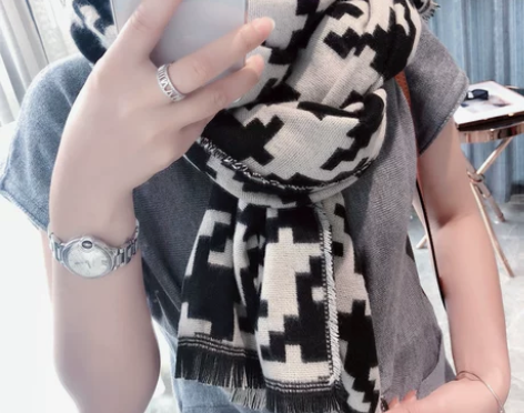 韩风围巾女秋冬季百搭韩版千鸟格子双面保暖披...