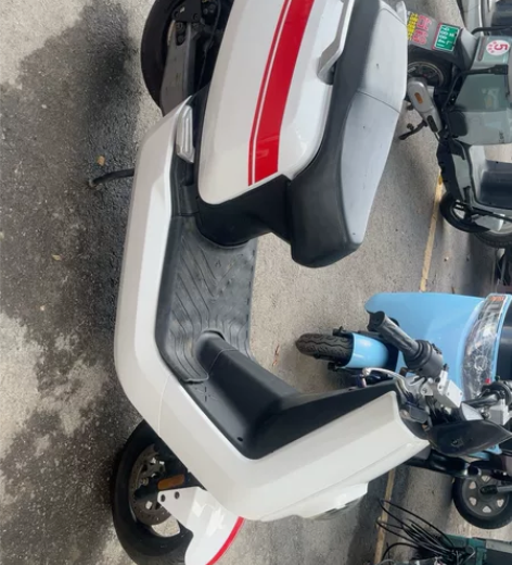 小牛N1S动力版有APp可以过户电池可以3...