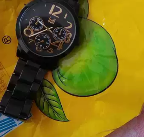 贝尔牌手表以前专卖店专柜购买，耐用持久，样...
