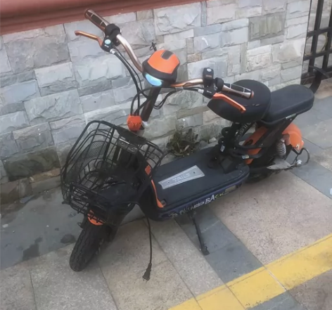 台铃电动车  用的有一年多  电瓶刚换的 ...