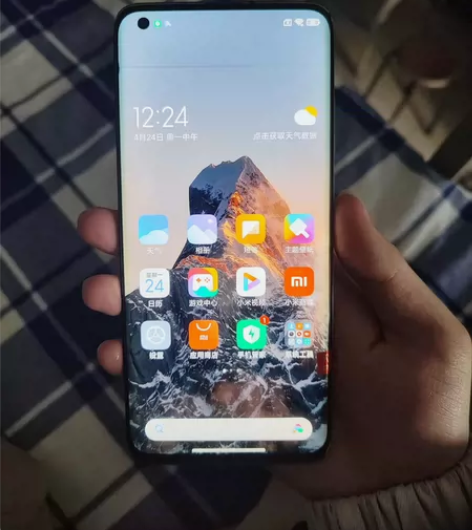 小米10，8+128，屏幕有瑕疵，功能正常...