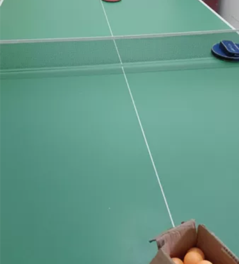 当时头脑发热买的凯捷乒乓球台，又没地方放又...
