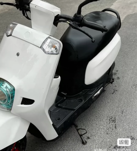 酷奇S5雅马哈发动机125，透镜大灯，有牌...