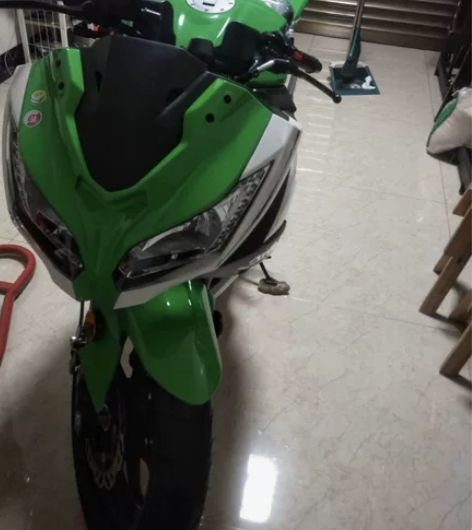 宝雕200cc去年这个时候买的，，车很新，...