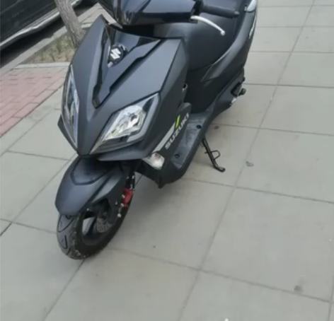 22款铃木uy125，三月购买上牌，行驶里...