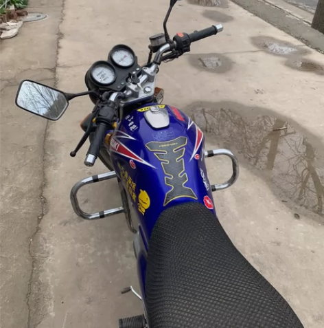 铃木锐爽摩托车有需要的联系我 感兴趣的话点...