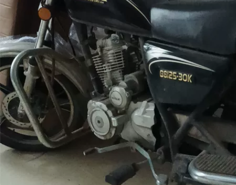 燃油125摩托车 感兴趣的话点“我想要”和...