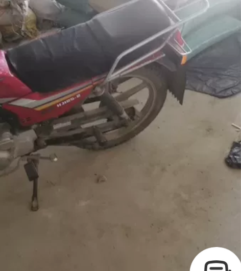 豪爵125摩托车，中国名牌产品，机子电启动...