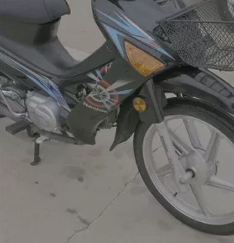 豪爵喜运弯梁摩托车，才跑了六百多公里。非常...