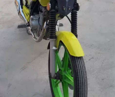 小黄人风格街跑 铃木钻豹125运动版 自提...