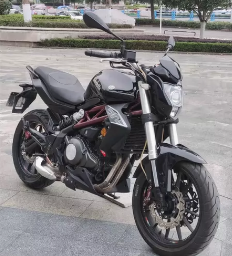 16年黄龙300 行驶证了三万多公里 成色...