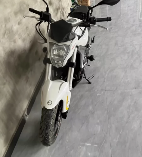 17年黄龙300，总共8000公里，没任何...