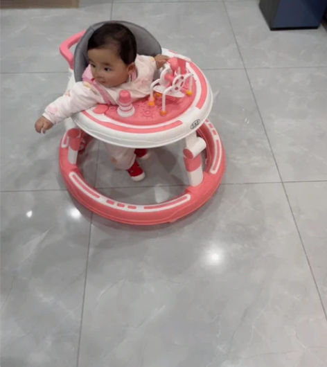 婴儿学步车防o型腿0型6到18个月多功能防...