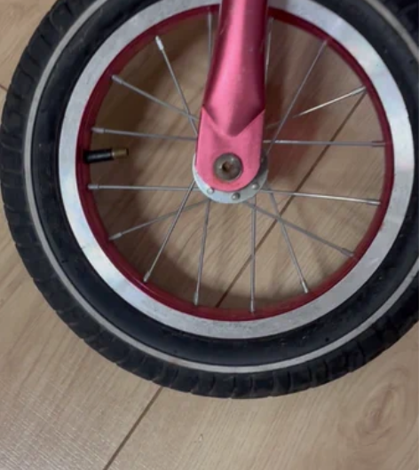 飞鸽平衡车12寸！小车很好骑，很轻便，从2...