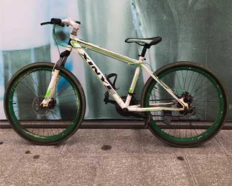 凤凰26寸24速双碟刹代步工具车，很好骑适...