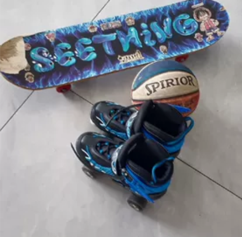 双排轮溜冰鞋39－40都可穿送滑板和球 感...