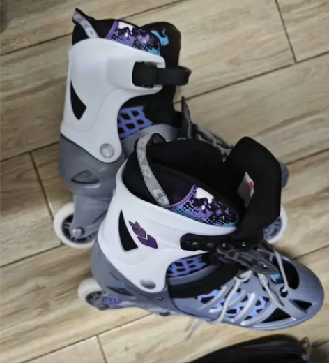 美洲狮（COUGAR ）成人可调码数轮滑鞋...