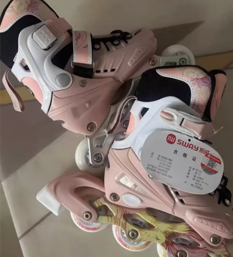 斯威儿童溜冰鞋 32-36码 今年2月份买...