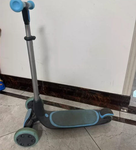 菲乐骑Luna滑板车,只有滑板车部分啦 。...