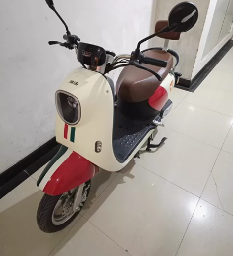 雅迪M3 4100多入的 现在闲置了280...