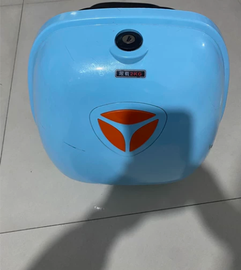 原装雅迪DM6后尾箱加支架9成新 感兴趣的...