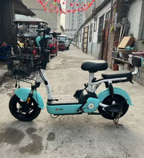 9成新二手电动车铅酸锂电大品牌雅迪爱玛电动...