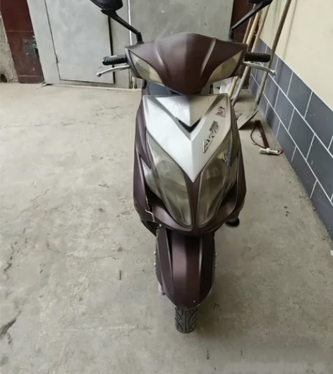 台铃电动车，去年初新换60v20a五块电池...