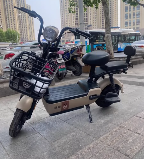 绿源电动车，新车2580，特价1550 感...