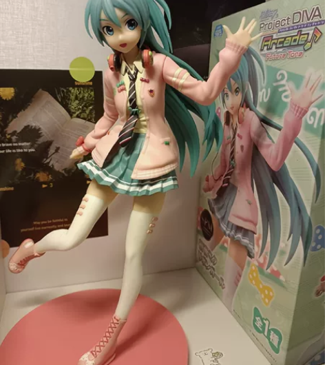 马尾初音手办品相好，二十多厘米还是挺大的，...