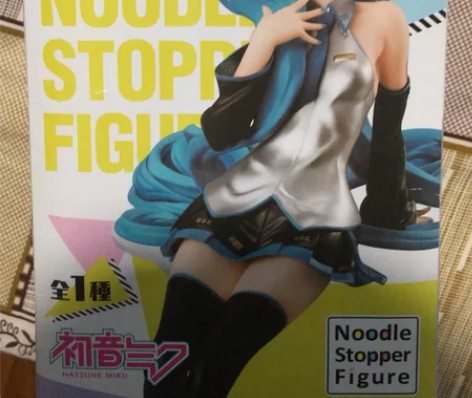 手办初音，我也不太懂低价卖 感兴趣的话点“...