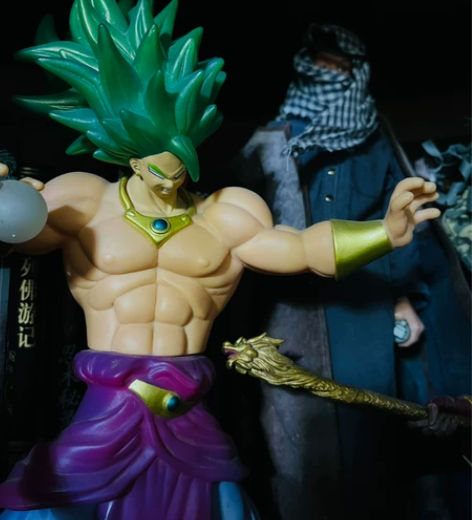 七龙珠万代眼镜厂大胶手办，绿发超三布罗利 ...